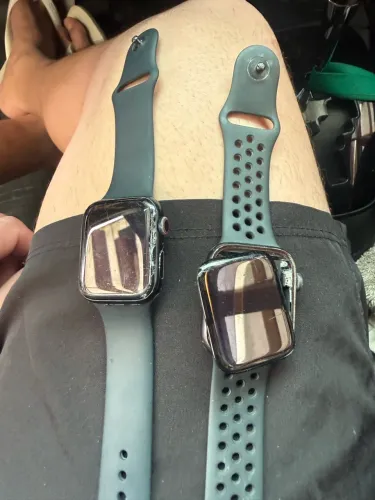 Vendo ou troco 2 Apple Watch 1 SE 1 da Nike