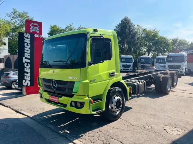 Mercedes Benz Atego 2426 6x2 19/20