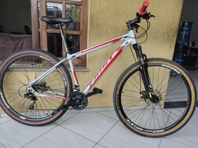 Bicicleta aro 29 alumínio FIRST 