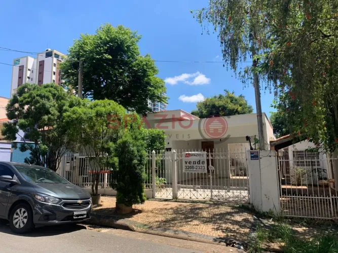 Casa Comercial à Venda no Bairro Cambuí em Campinas