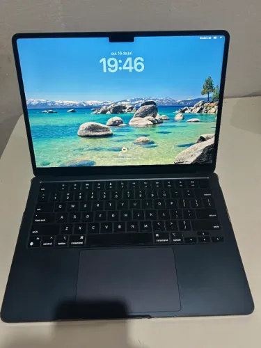 MacBook Apple M2 16gb RAM e 256 gb Armazenamento