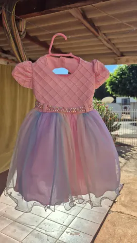 Vestido infantil festa arco-íris 