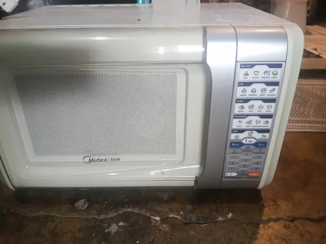 Vendo microondas 30 litros 