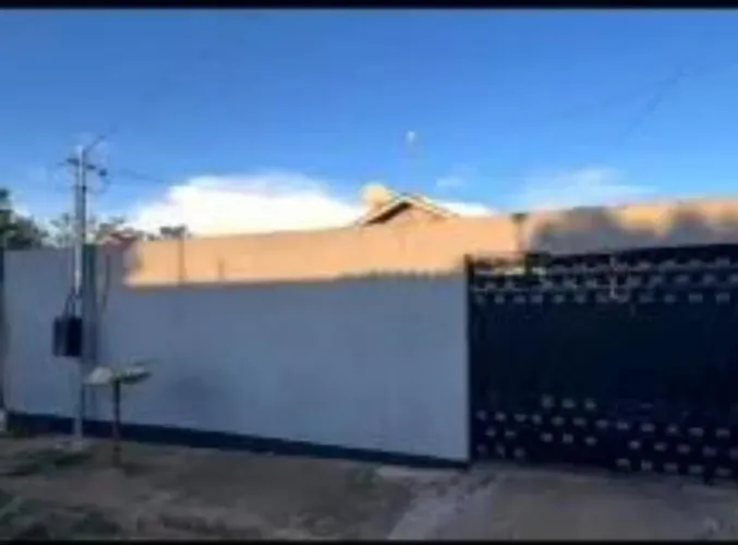 Casa região do cpa mosca Branca vende muito rápido ligue agora 