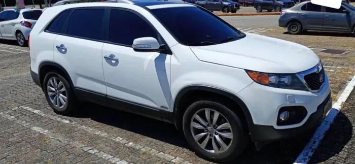 Kia Motors Sorento 3.5 V6 24V 278cv 4X4 Aut. 2012