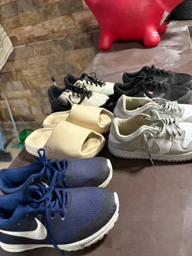 Lote de sapatos menino