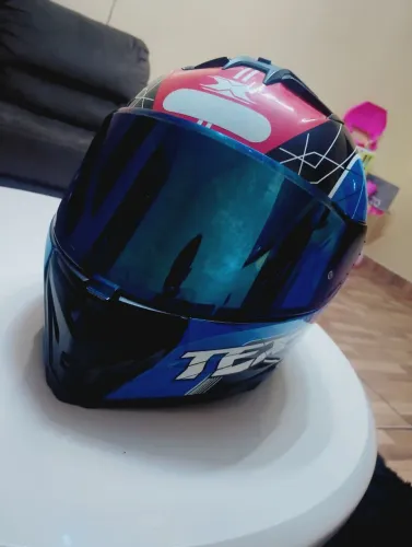 Capacete texx em perfeito estado cabe 56 até 62