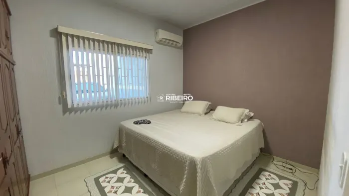 Sobrado à venda no Bairro Castanheiras R$ 600.000,00