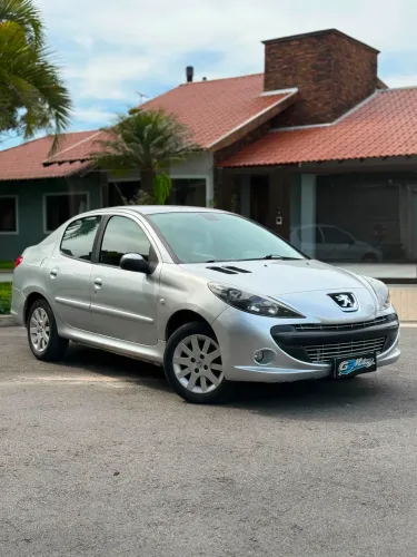 Peugeot 207 Sedan Passion XS 1.6 Flex 16V 4P AUT 2011