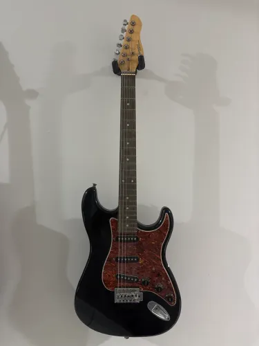 Guitarra Giannini