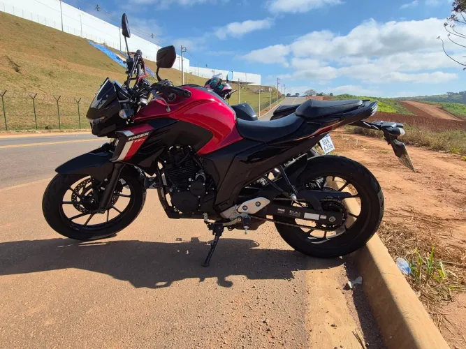 Vendo Fazer FZ25 250 Yamaha