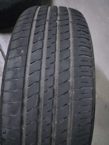 VENDO JOGO DE 4 PNEUS PARA DUSTER / ECOSPORT SIMILARES (205/65 r15)