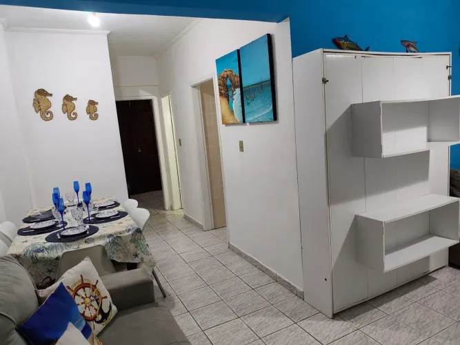 Apartamento 1 quadra da praia para até 6 pessoas