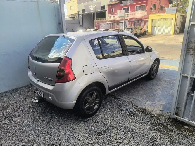Renault Sandero Privilège Hi-flex 1.6 8V 5P 2012