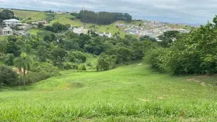 Terreno no condomínio Mirante do Vale com 1906 m2, oportunidade!