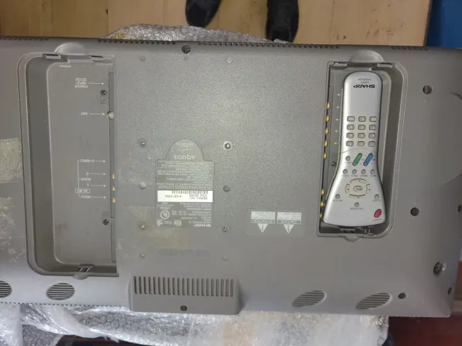 Tv cristal líquido Sharp aquos lc-22sv2um