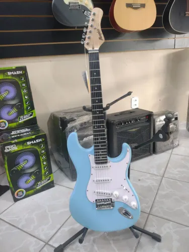 Guitarra Tagima Memphis MG30