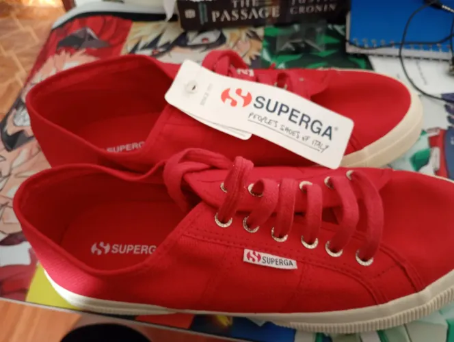 Tênis novo superga 42