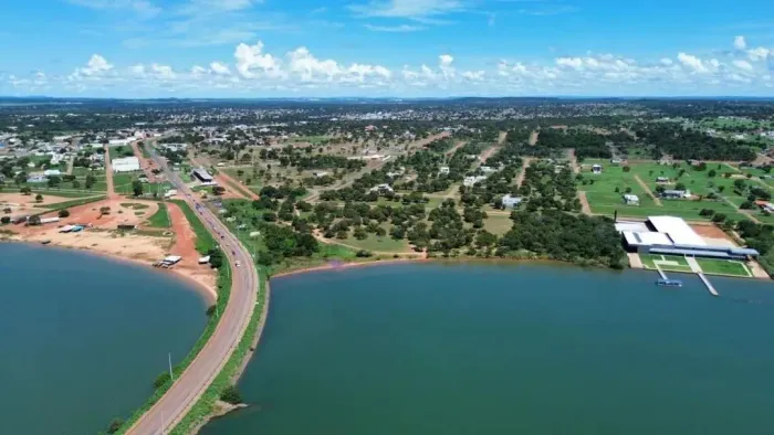 Terreno para venda no bairro Luzimangues