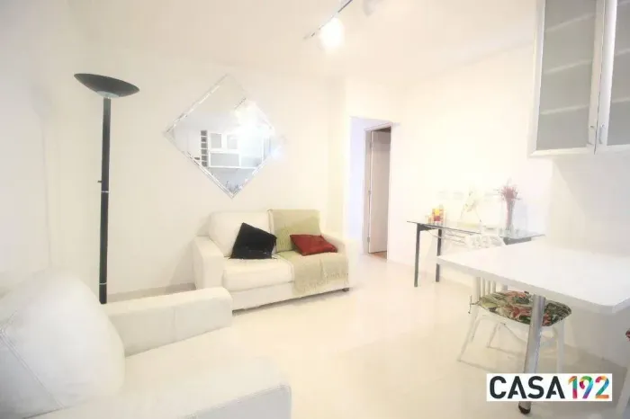 Apartamento com 2 dormitórios à venda, 47 m² por R$ 700.000,00 - Campo Belo - São Paulo/SP