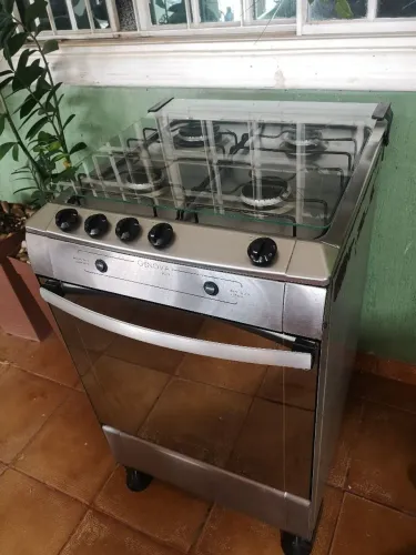 Vendo fogão inox 4 bocas