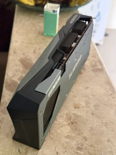 RX 7600 Gigabyte OC GDDR6 8GB