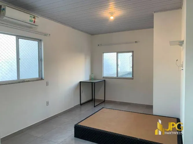 Kitnet com 1 dormitório para alugar, 30 m² por R$ 2.300/mês - Nações - Balneário Camboriú/