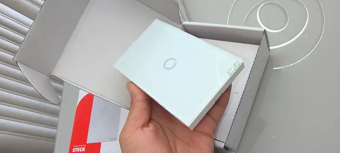 Interruptor Touch Smarteck 4x2 Wi-Fi 1 Módulo Branco