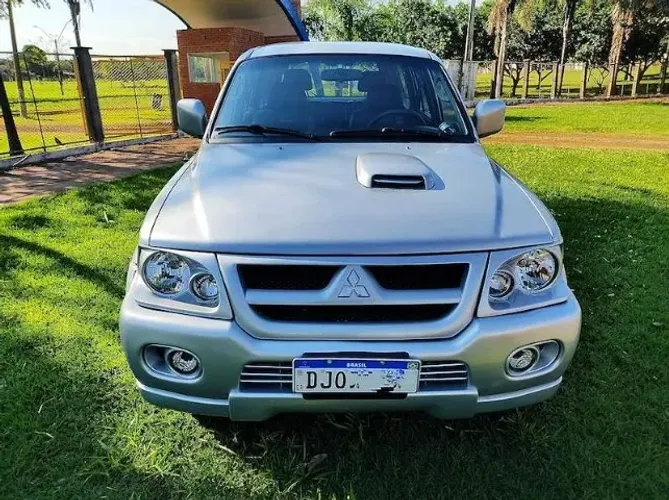 Mitsubishi Pajero Sport SE/ HPE 2.8 4X4 Diesel Aut. 2005