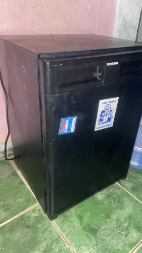 Vendo frigobar adega