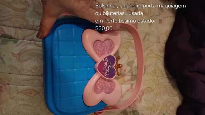 Bolsinha,porta maquiagem...menina