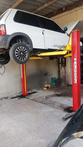 Elevador altomotivo 2.800 toneladas