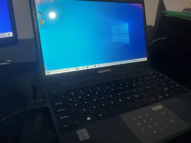 Notbook Positivo Compaq Presario - Core i3 - 4GB RAM - SSD 120GB