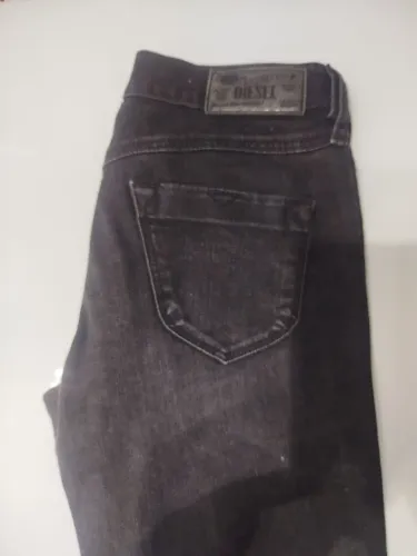 Calça jeans feminina da Marca Diesel original EUA