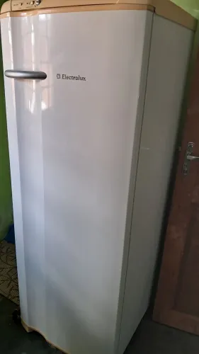 GELADEIRA ELETROLUX NOVA $1.400