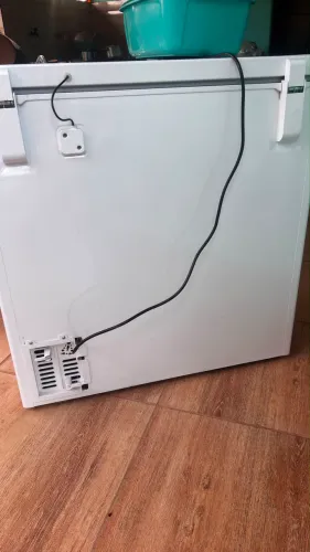 Freezer eletrolux 200L