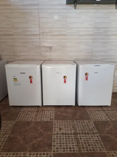 Frigobar cônsul 80 litros 220V
