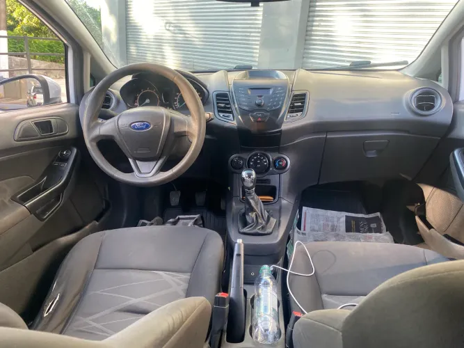 Ford Fiesta 1.5 16V Flex Mec. 5P 2015
