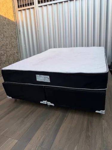 Cama box Queen molas ensacadas