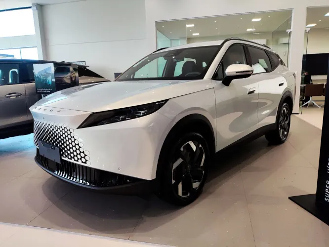 Omoda 7 Luxury 1.5 TB FWD 2026