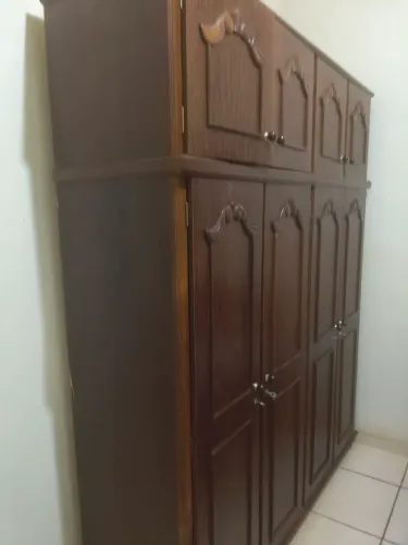 Guarda roupa e cama sucupira novo