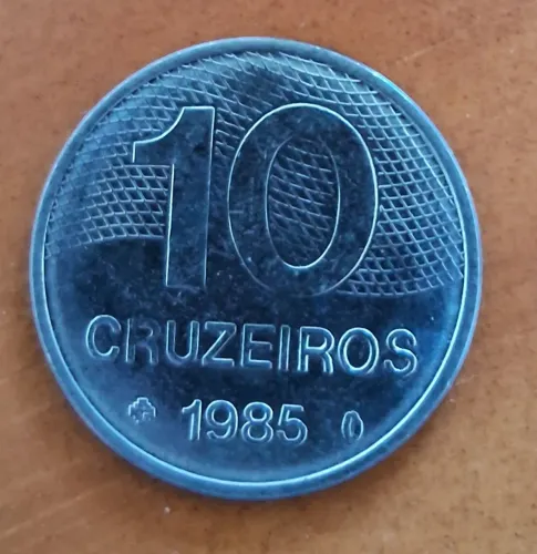 Moeda Brasileira de 10 Cruzeiros - 1985