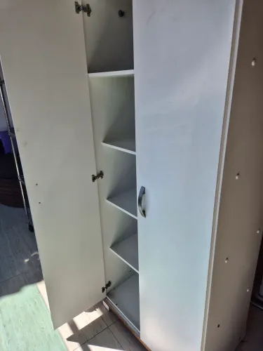 Armário em mdf 2 portas com 4 prateleiras