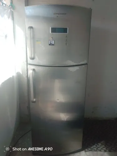 Vendo uma geladeira Brastemp gourmet em perfeita condições de uso preço r$ 2000