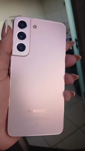 Samsung S22