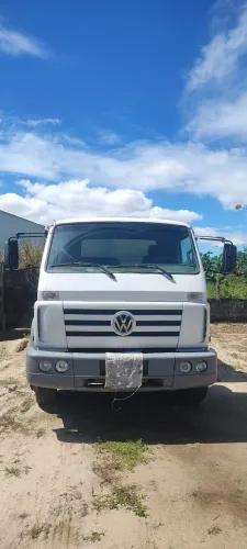 Caçamba Volkswagen 13.180 com diferencial do 15.180