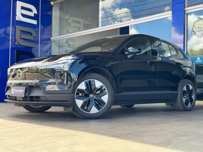 Volvo EX30 E60 Core (elétrico) 2024