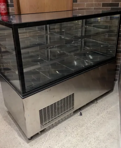Balcão Vitrine Expositora Térmica Refrigerada
