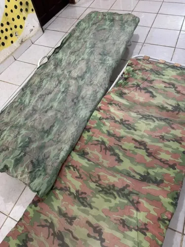 VENDO 2 CAMAS SUSPENSAS DOBRÁVEIS - ESTILO MILITAR!