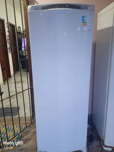 Freezer vertical Consul